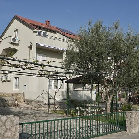 Apartments Bestak كرك المظهر الخارجي الصورة