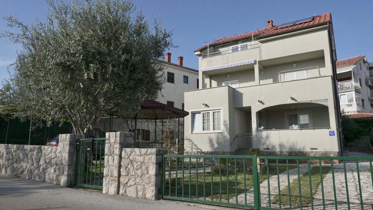 Apartments Bestak كرك المظهر الخارجي الصورة