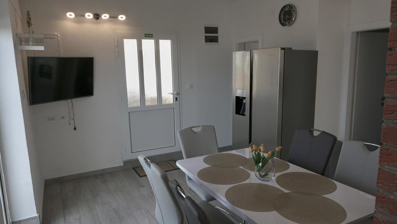 Apartments Bestak كرك المظهر الخارجي الصورة
